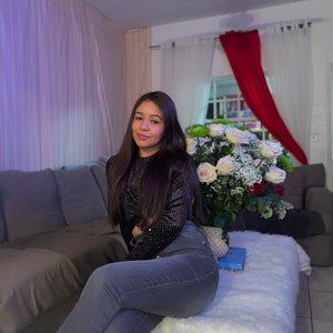 Meet your Posher, Daniela